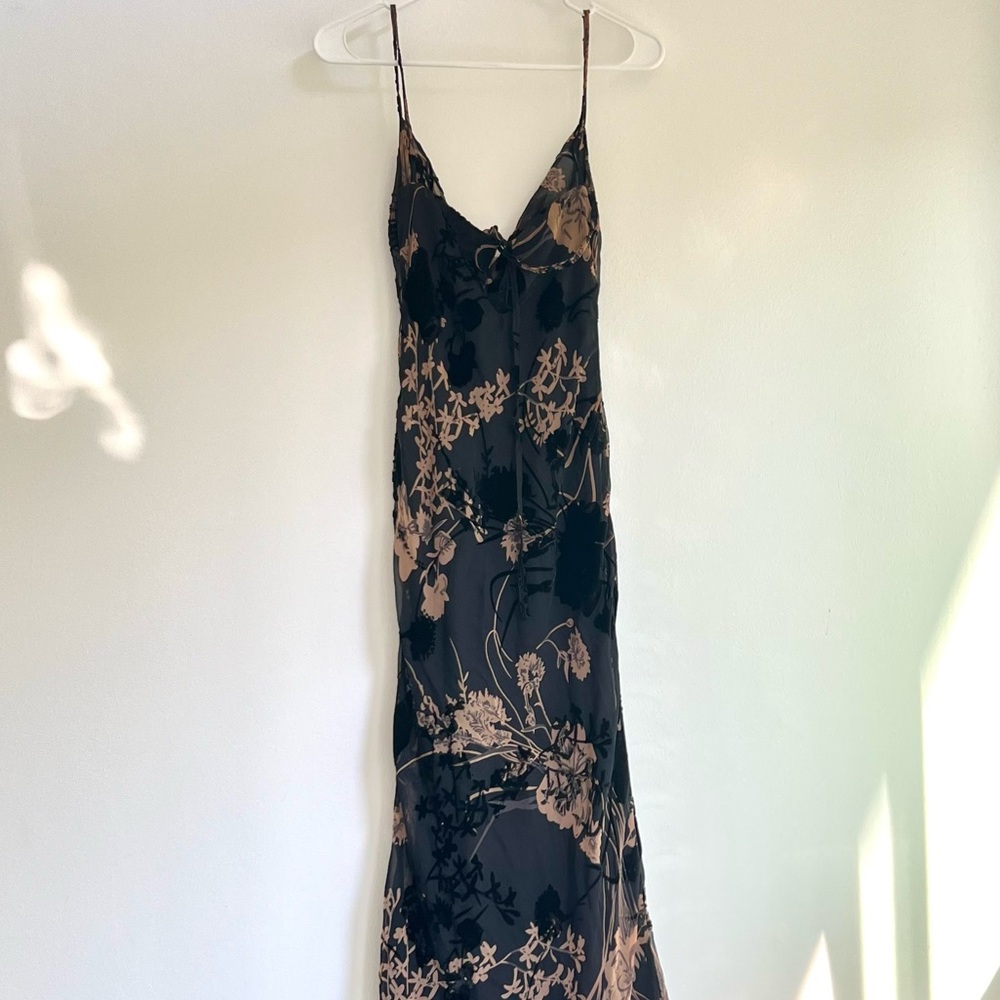 Maxi floral velvet dress